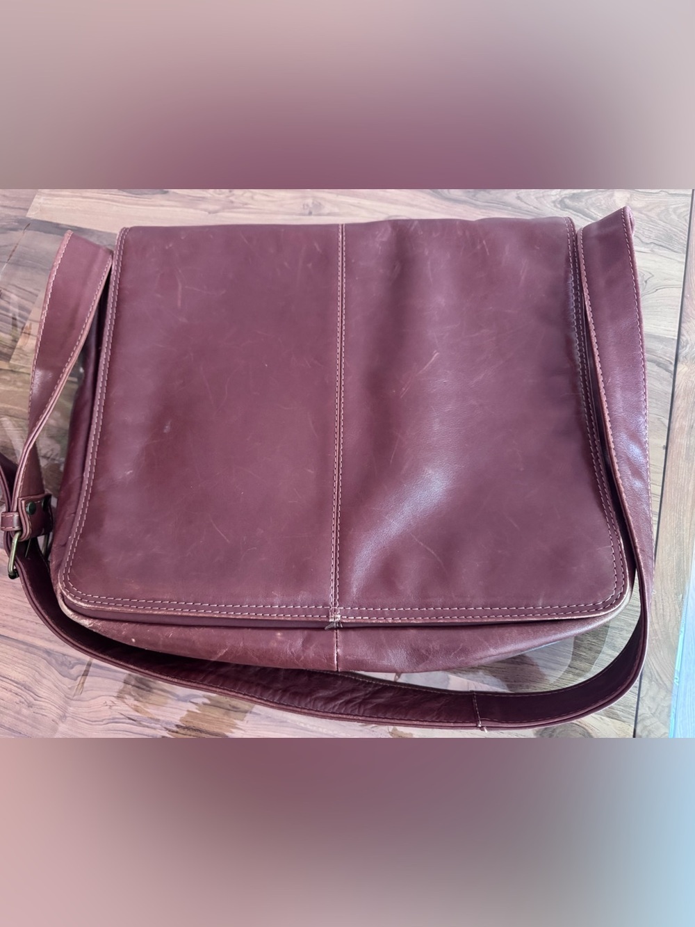 Men's 100% Argentinian Leather Messenger Bag in Dark Burgundy